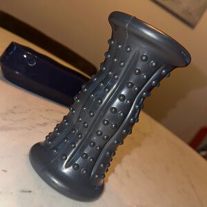 Gaiam restore hot/cold foot roller